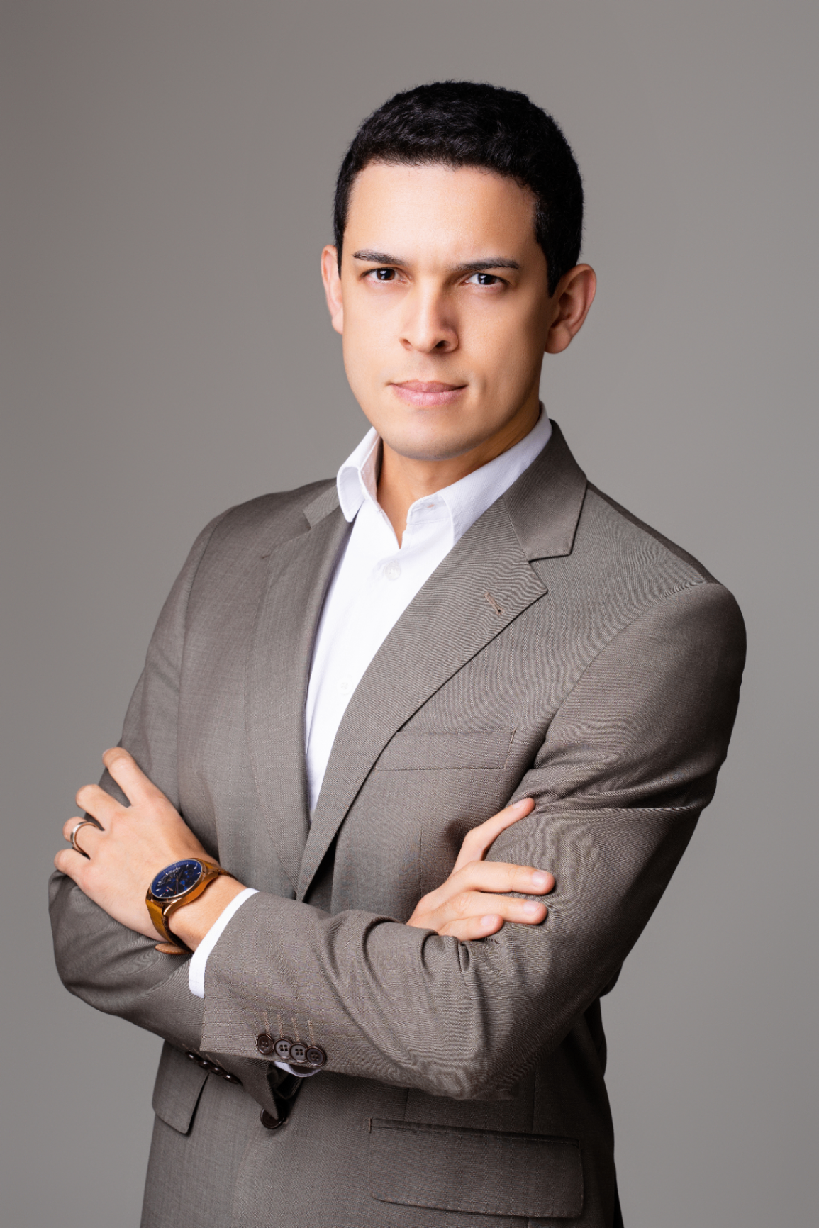 Edson Oliveira, Business Strategist
